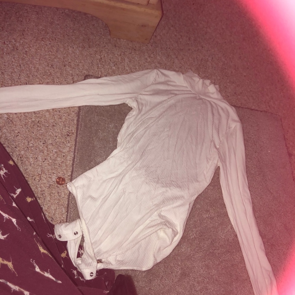 garage white turtle neck body suit ( open back )